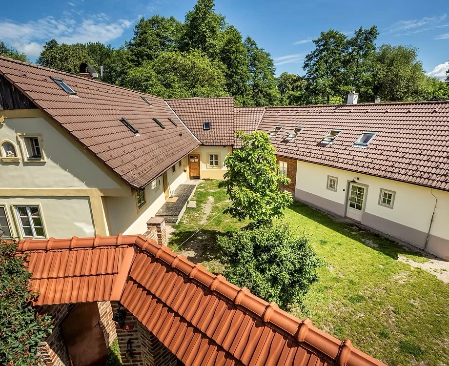 Centrum Buchov – zahrada a okolní příroda